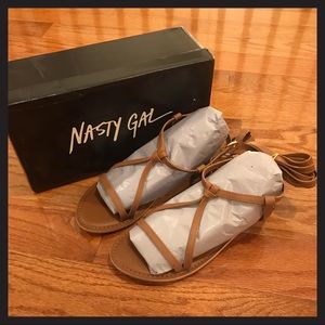 NEW Nasty Gal tan leather tie up sandal size 9